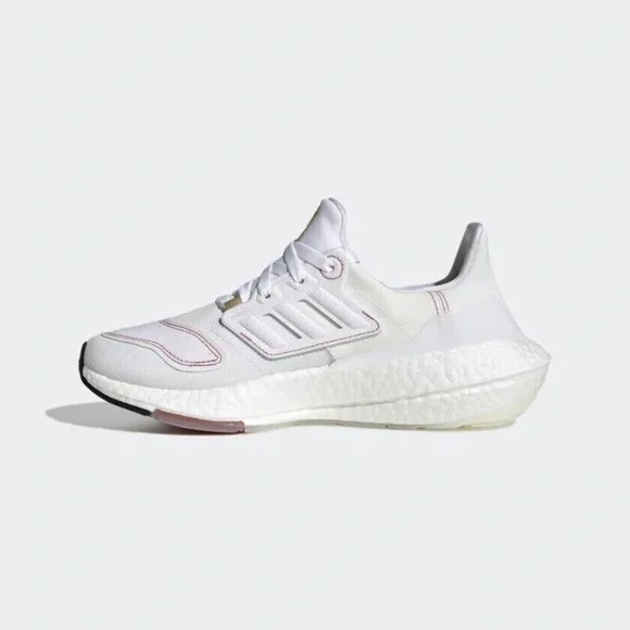 Adidas Ultraboost 22 GX9147 Women's White Low Top Running Sneaker Shoes - Picture 2 of 6